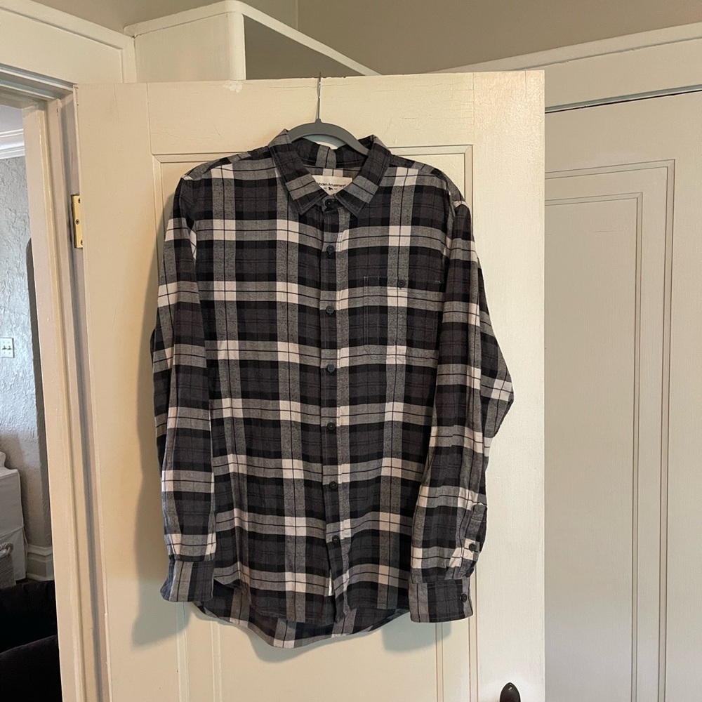 Modern Amusement Men's L Gray/Black Plaid Flannel